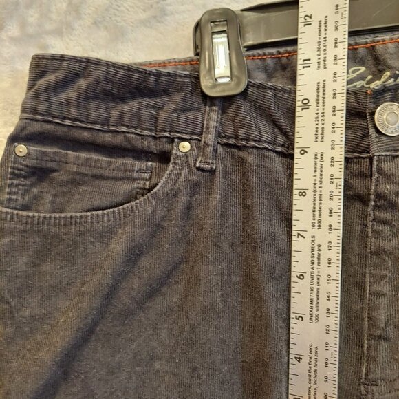 Eddie Bauer Womans 16 black Dark corduroy pants Curvy Fit bootcut Rise 10.5 - Picture 7 of 16